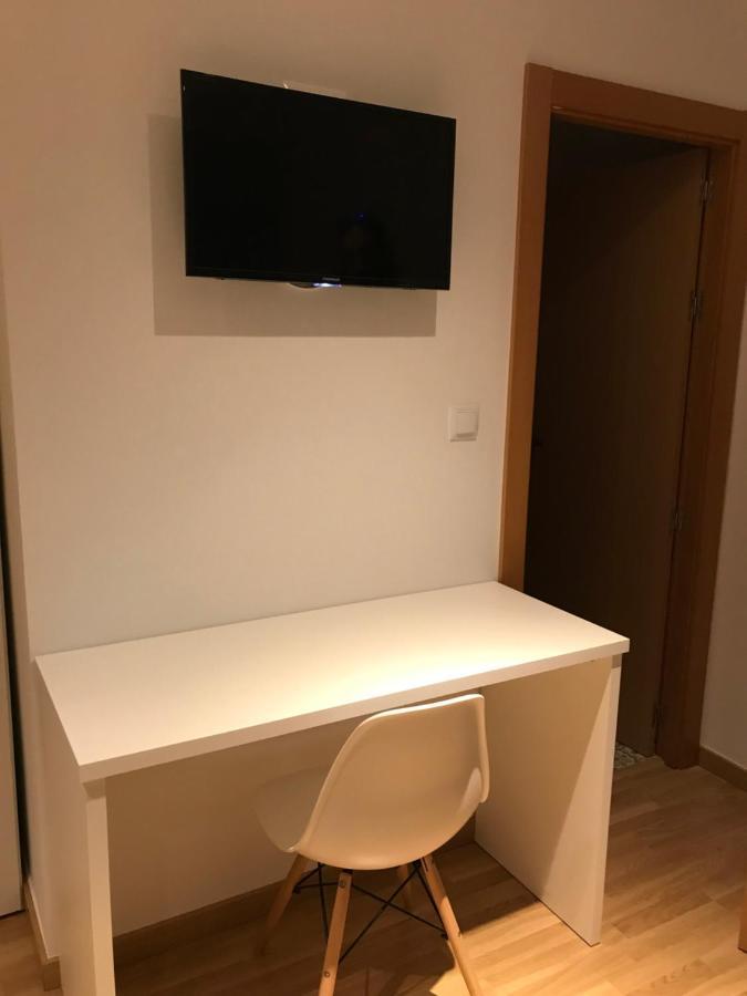 Hostal Casiano Camarasa Exteriör bild